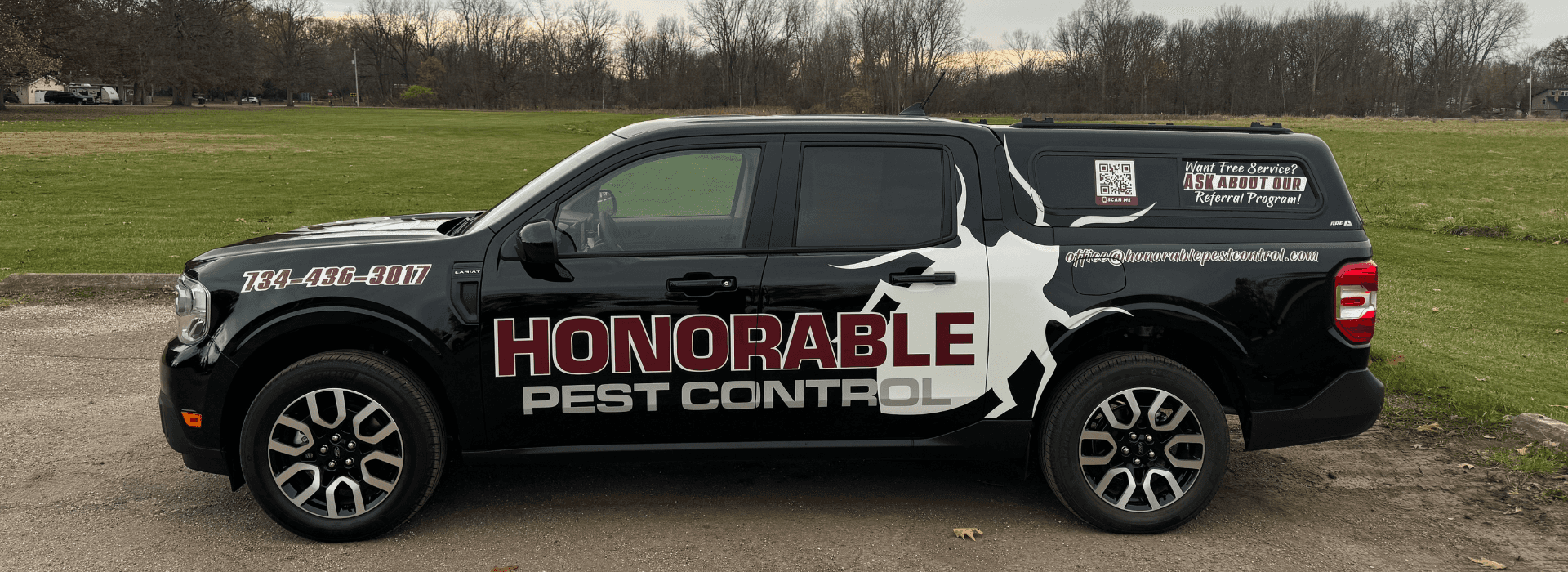 Honorable Pest Control service truck in Farmington, Michigan